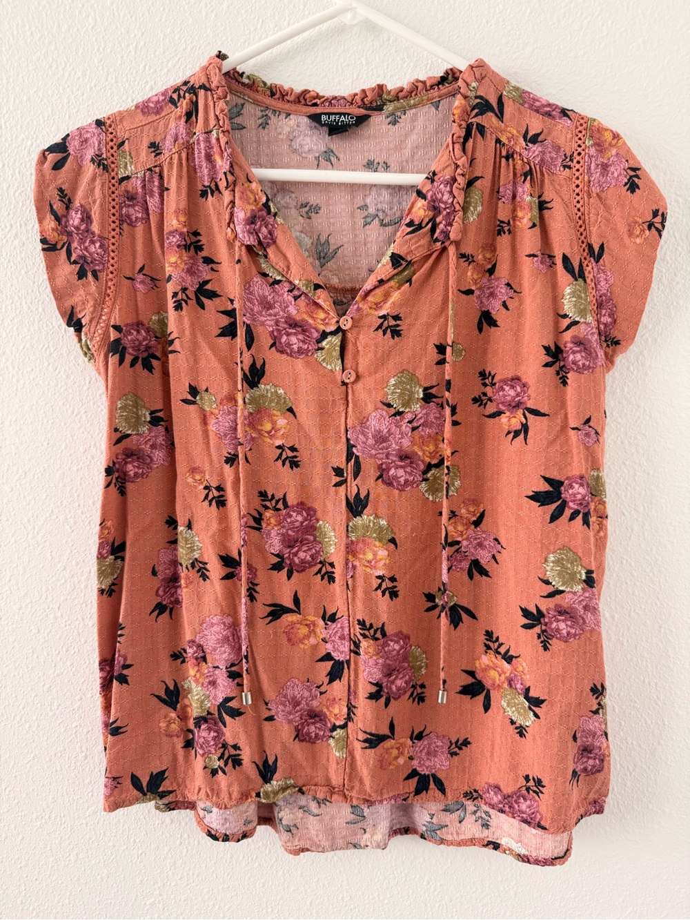 Buffalo David Bitton Coral Pink Floral Tie-Front Cap Sleeve Blouse